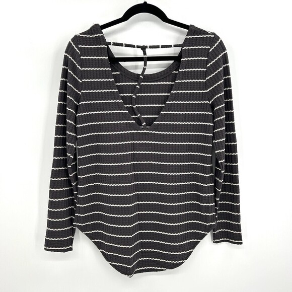 NWT CHASER Gray White Striped Waffle Knit Open T-Back Thermal Top Size Medium - Picture 2 of 5